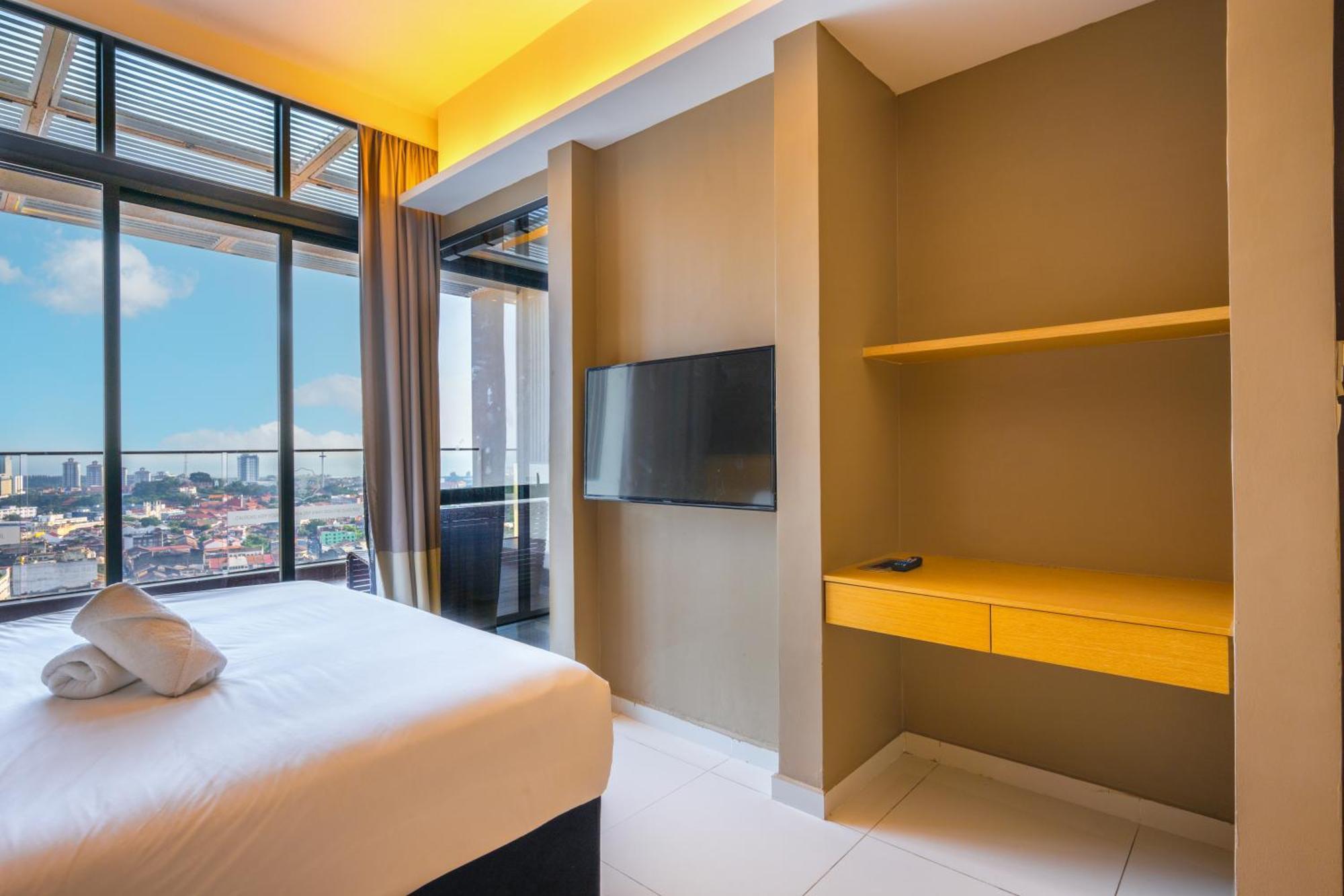 Greystone 99 Suites Malacca Екстер'єр фото