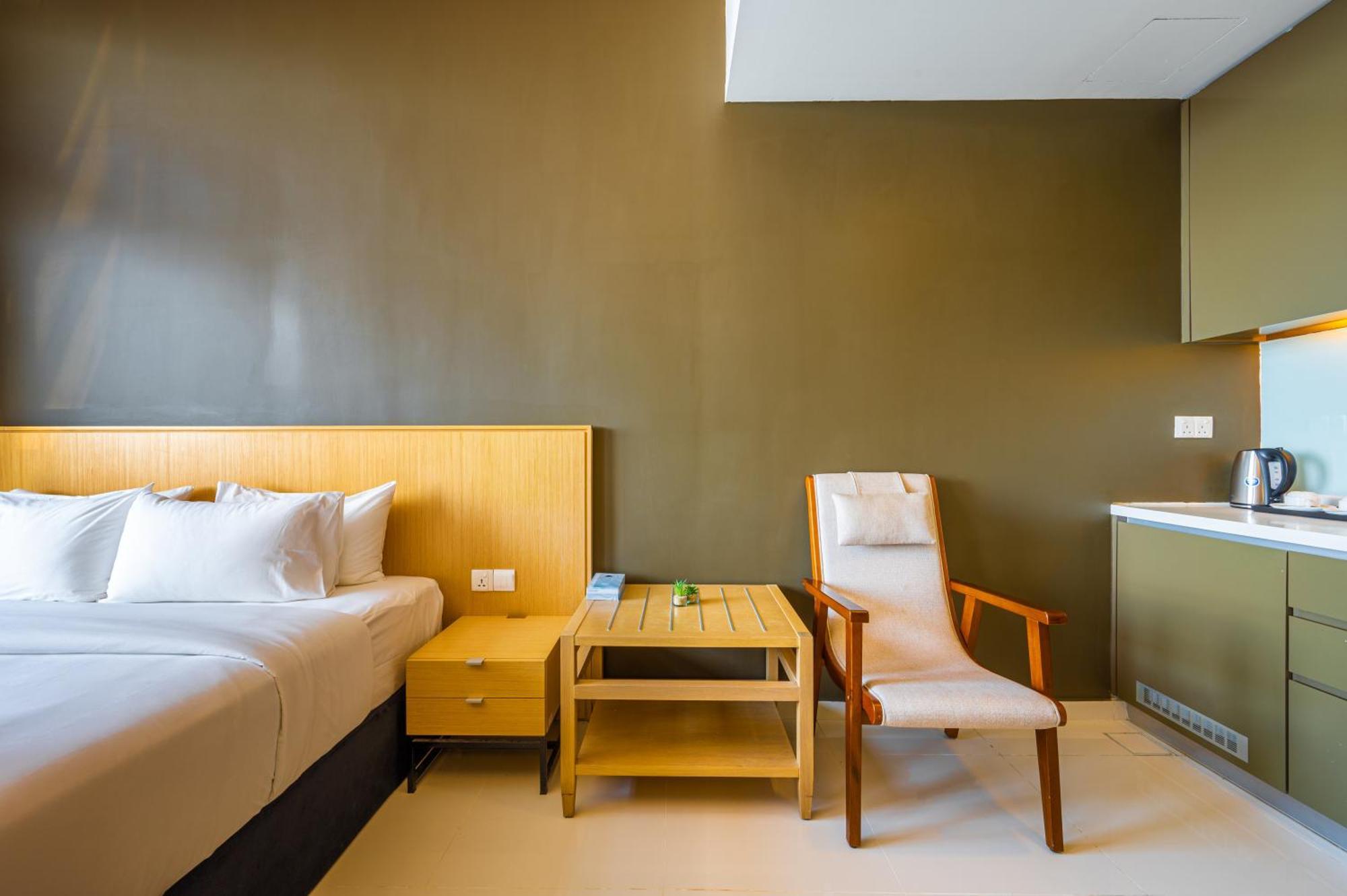 Greystone 99 Suites Malacca Екстер'єр фото