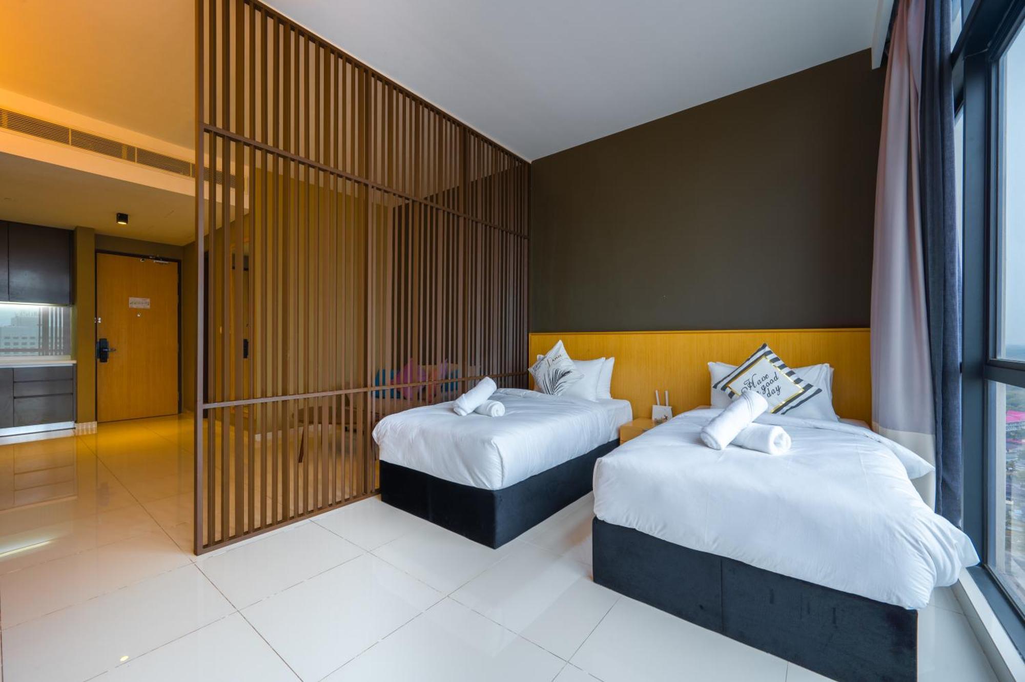 Greystone 99 Suites Malacca Екстер'єр фото
