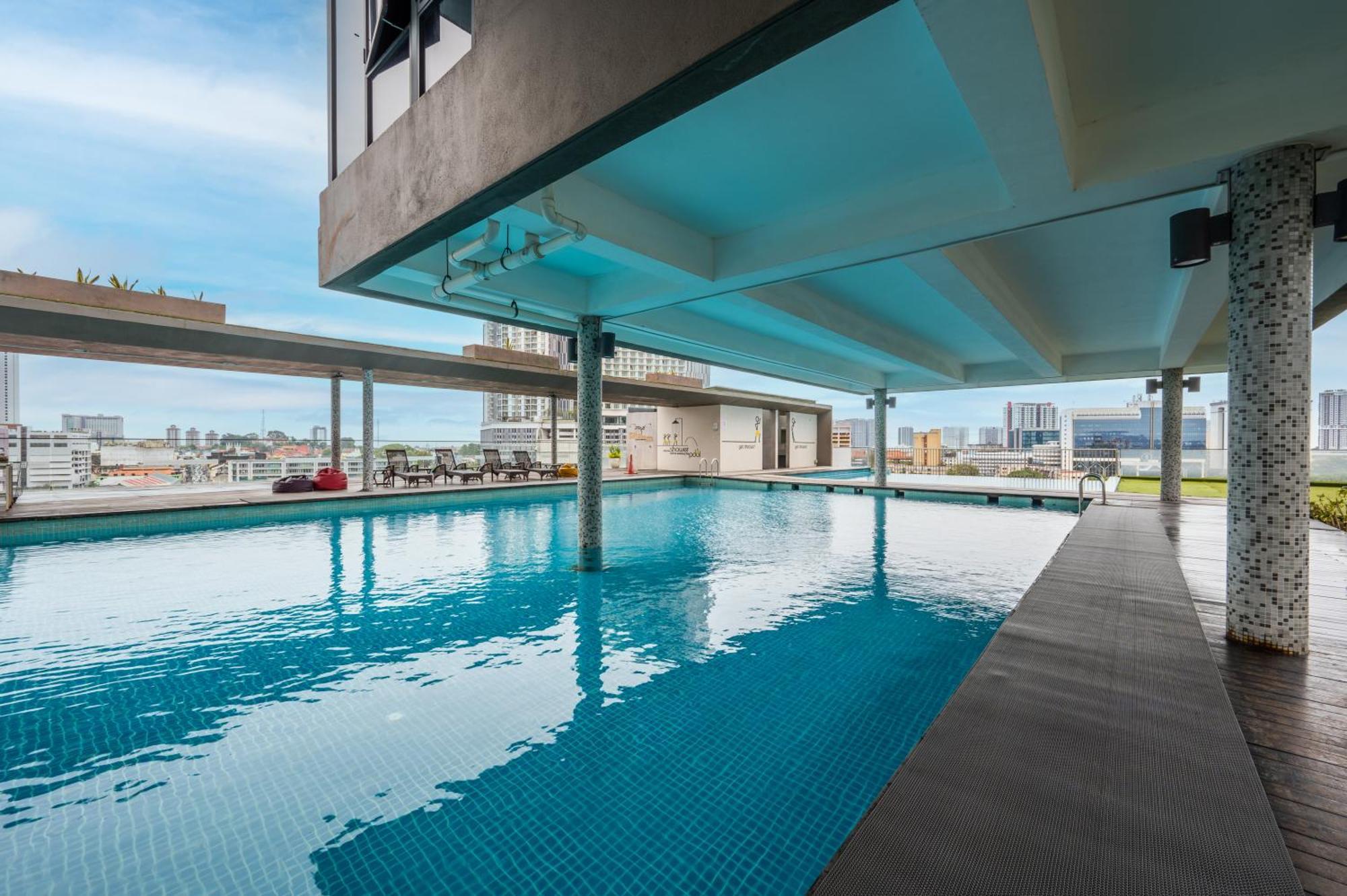 Greystone 99 Suites Malacca Екстер'єр фото